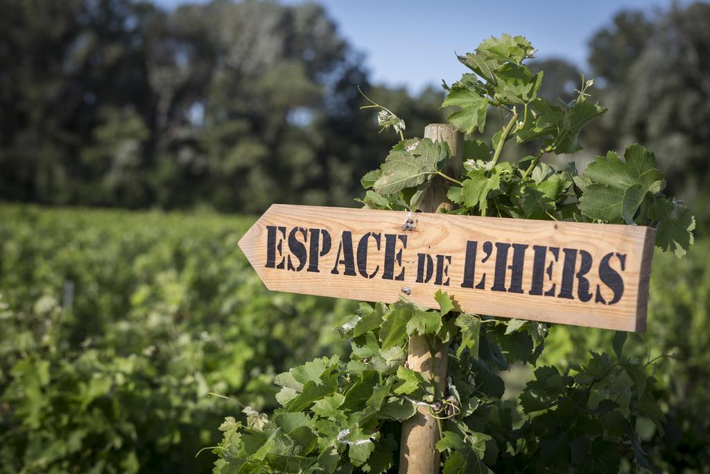 Espace De L'Hers Châteauneuf-du-Pape Exterior foto